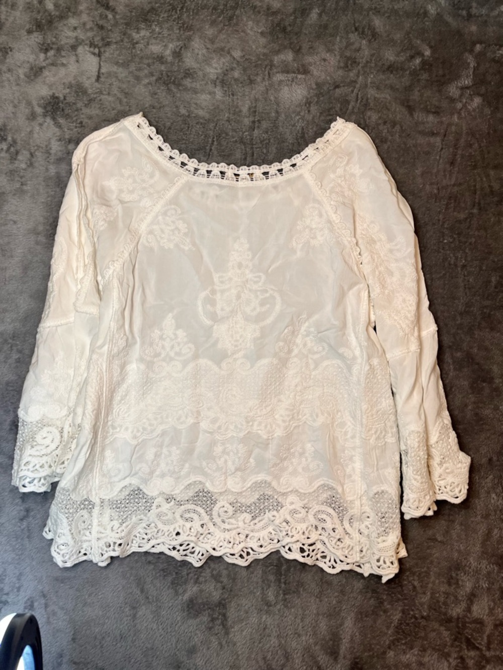 Counterparts White Lightweight Embroidered Top - Picture 11 of 14